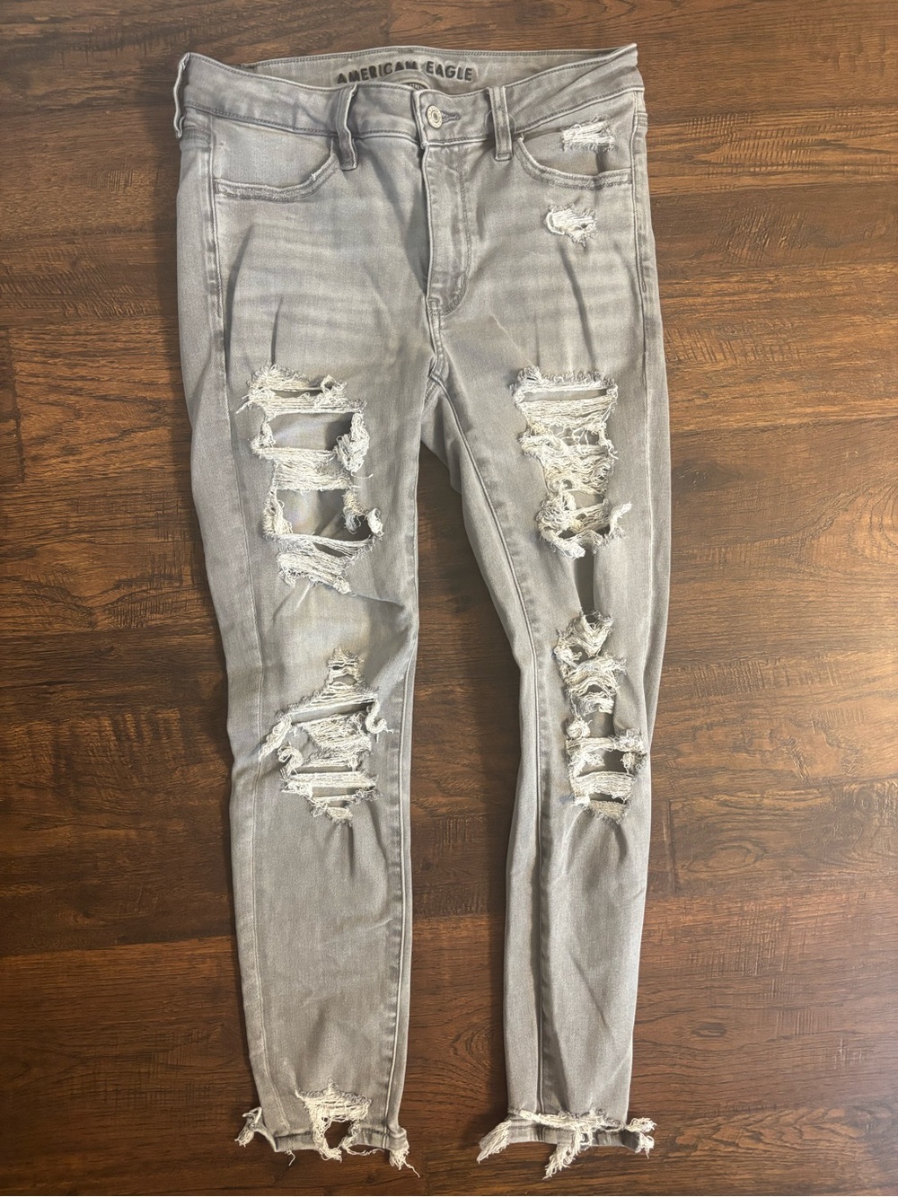 American Eagle gray distressed stretch jeggings 6 Short